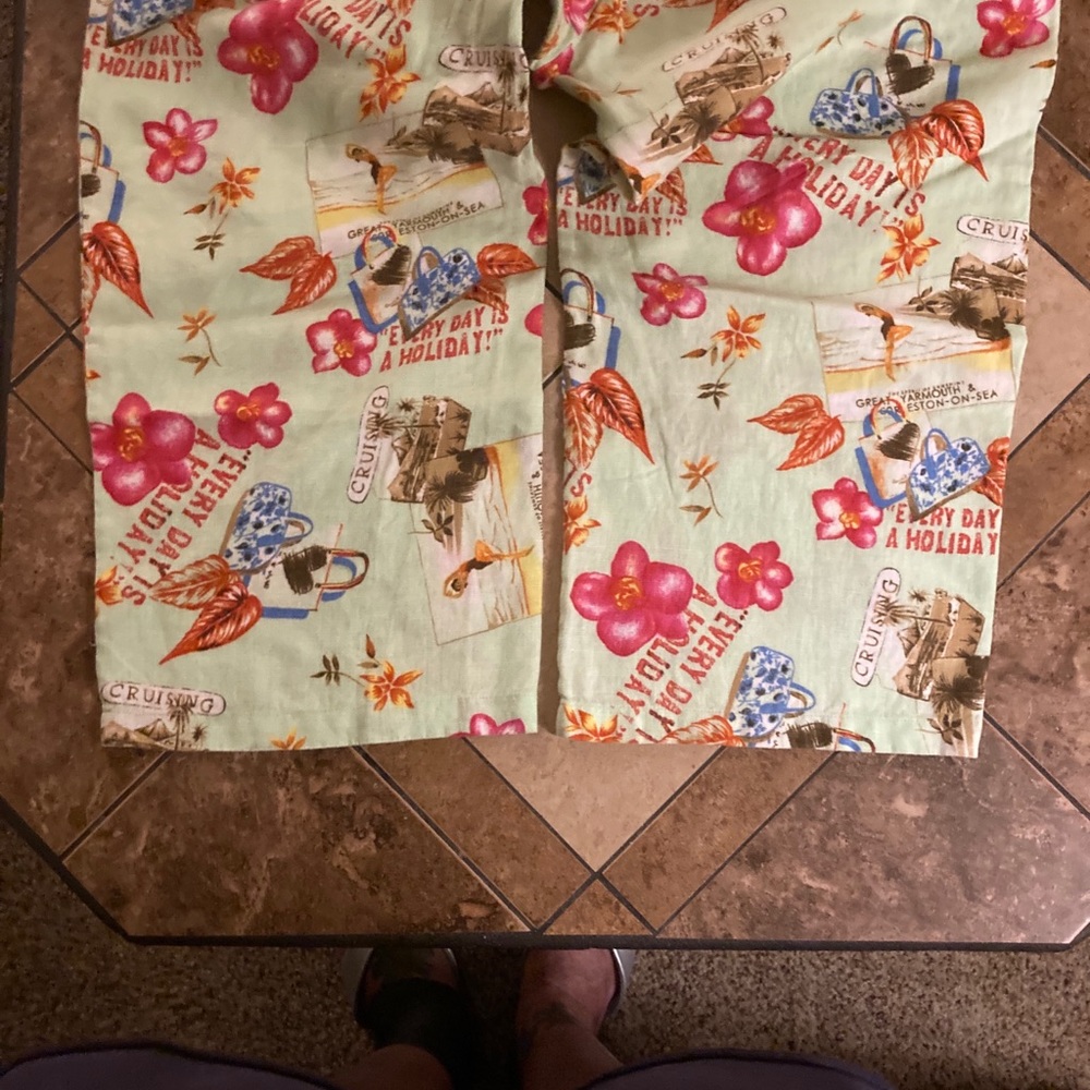 Linen capris from Randi M - Picture 7 of 13